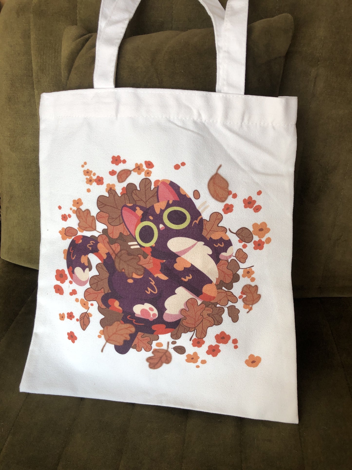 fall cat tote bag