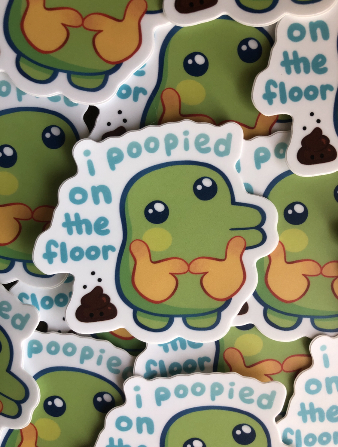 kuchipatchi poopy sticker